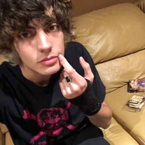 Meet your Posher, Posh